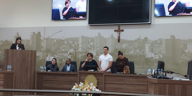 Vereadores acompanham Seminário de Saúde da Mulher e do Trabalhador em Pouso Alegre