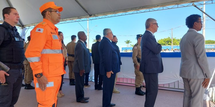 Presidente da Câmara acompanha cerimônia de formatura do Curso de Formação de Soldados