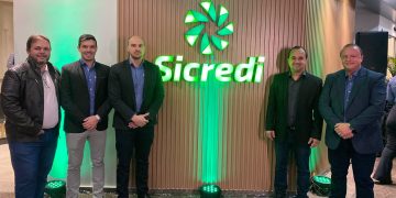 Presidente da Câmara participa da Inauguração da Sala de Investimentos do Sicred