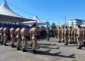 Presidente da Câmara acompanha cerimônia de formatura do Curso de Formação de Soldados