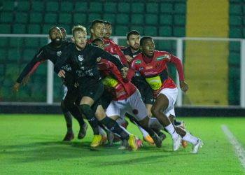 Pouso Alegre F. C. vira o jogo e sobe na tabela saindo do Z4