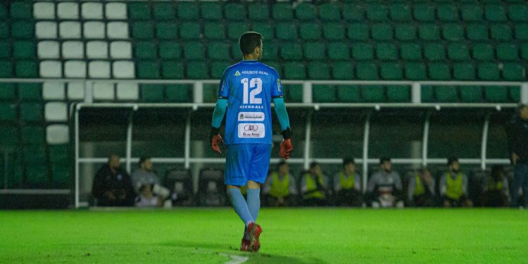 Pouso Alegre F. C. vira o jogo e sobe na tabela saindo do Z4