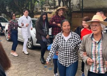 Vereadores participam de Ação em Saúde no Esplanada