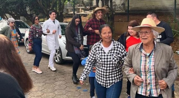 Vereadores participam de Ação em Saúde no Esplanada