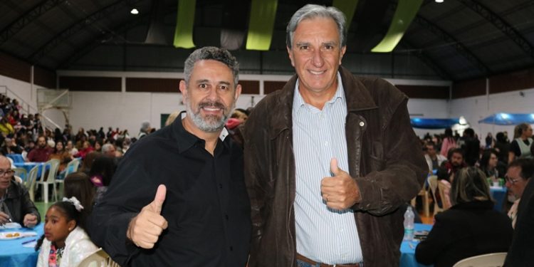 Colégio Anglo Pouso Alegre realiza VIII Edição do Bingo Beneficente em prol do HCSL