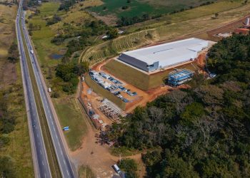 Prefeitura acompanha expansão da YOFC em Pouso Alegre