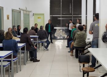 Presidente da Câmara reúne moradores do Fátima I para discutir obras preocupantes