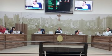 Câmara de Pouso Alegre aprova PL que defende direito das mulheres no município