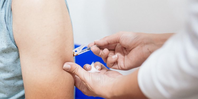 Em Pouso Alegre prefeitura abre Centro de vacinação aos sábados