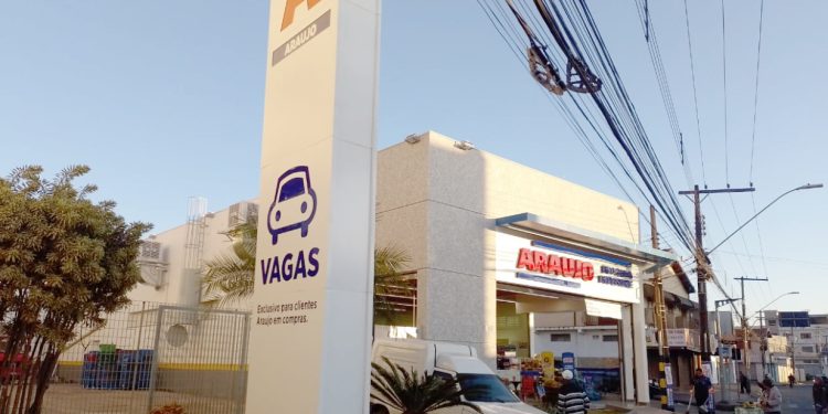 Em franca expansão, Drogaria Araujo inaugura 2ª loja em Pouso Alegre