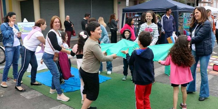 Em Pouso Alegre projeto “Brincando na Praça” será realizado neste sábado 26 de Agosto