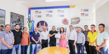 Prefeitura de Pouso Alegre recebe Selo Topázio por boas práticas de governança e sustentabilidade