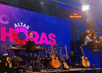 Alunos da Univás de Pouso Alegre vivenciam bastidores da Rede Globo no Altas Horas