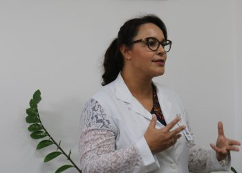 Toma posse nova coordenadora da Comissão de Residência Médica (COREME) do HCSL