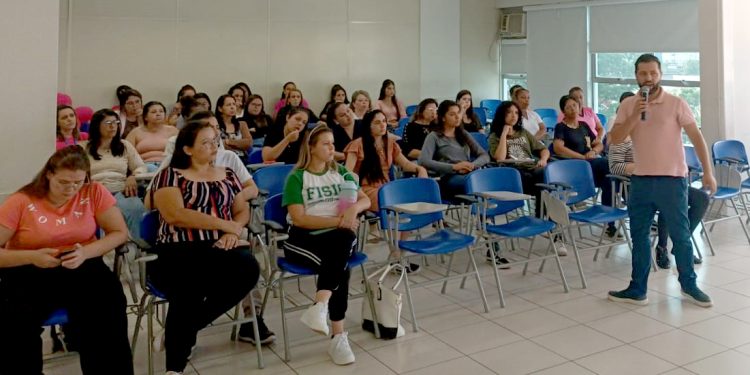 Curso de Fisioterapia realiza atividades do Outubro Rosa no Senac de Pouso Alegre