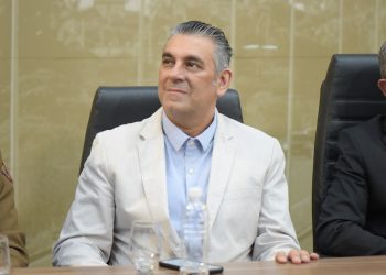 Funcionários da FUVS recebem Título de Cidadão Pouso-alegrense 2023