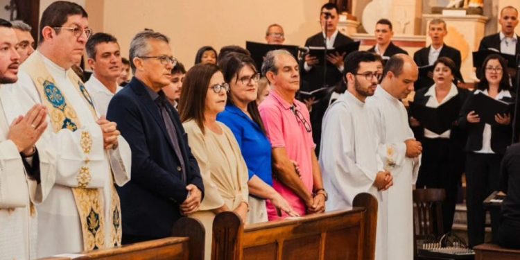 Pouso Alegre celebra missa em Ação de Graças pelos 70 anos de Dom Majella