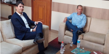 Presidente da Câmara de Pouso Alegre recebe visita do deputado Cássio Soares