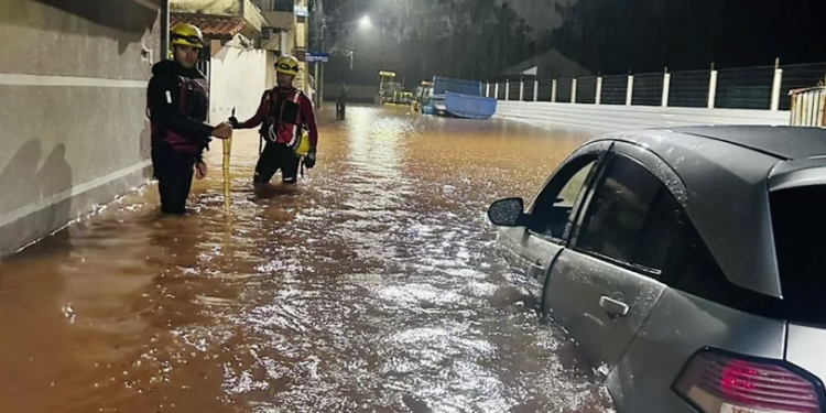 Chove muito em Pouso Alegre – 200 mm e mais pessoas foram resgatadas