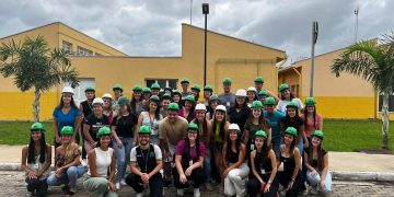 Alunos de Farmácia da Univás visitam as obras do novo Hospital Oncológico Samuel Libânio