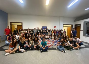 Alunos de Psicologia da Univás promovem Trote Solidário em prol do Hospital