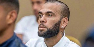 Justiça aceita pedido de liberdade provisória de Daniel Alves