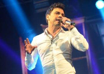Zezé Di Camargo faz novo show em Pouso Alegre