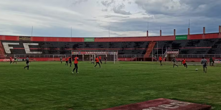 Tem jogo treino do Pousão no Manduzão nesta sexta-feira
