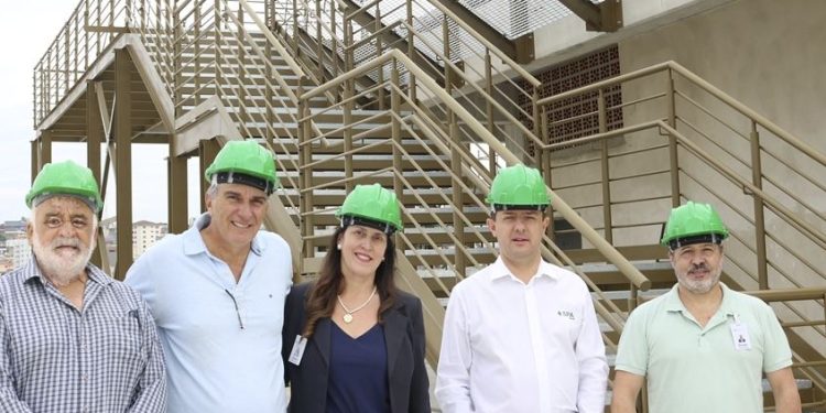 Presidente do plano S.P.A. Saúde visita obra do Hospital Oncológico Samuel Libânio