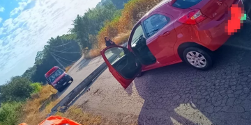 Parte de Pouso Alegre fica sem luz causado por carro que derrubou poste