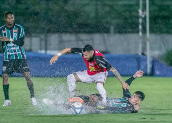 Debaixo de chuva e frio, Pouso Alegre perde para o Maringá por 1 a 0 pela Série D do Brasileiro