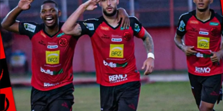 Pouso Alegre 4 Patrocinense 1 pela Série D jogando em casa no Manduzão