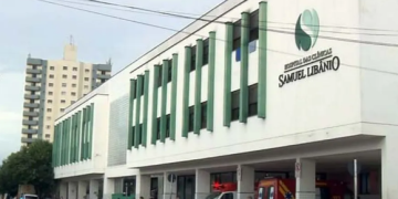 Em Pouso Alegre filho fere a mãe no rosto com faca