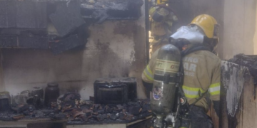 Casa ocupada por 11 moradores pega fogo no Bairro São Cristóvão