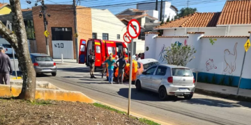 Mulher sofre acidente com carros no Altaville e fica ferida