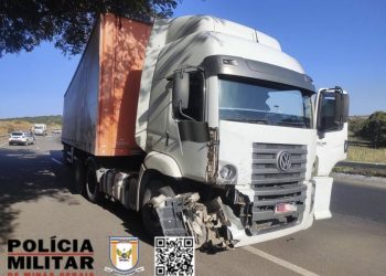 No Sul de Minas jovem de 21 anos morre em acidente com carreta