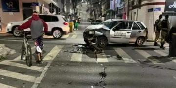 Batida de veículos em Pouso Alegre com Viatura da PM