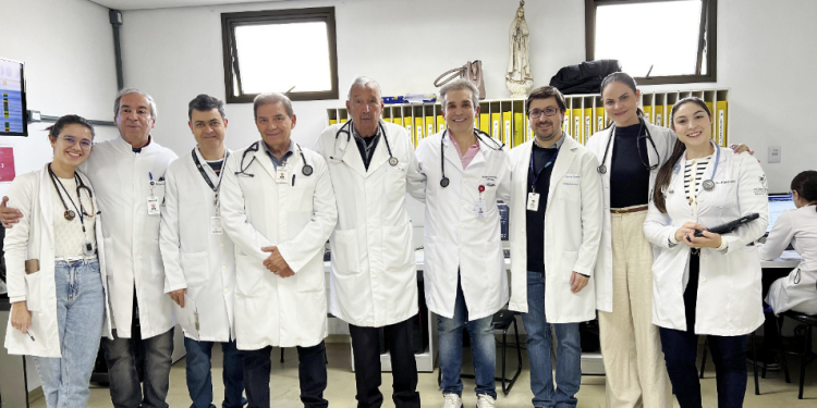 HCSL implanta projeto com tablets beira-leito no setor de Clínica Médica