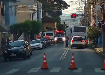 Em Pouso Alegre acidente entre dois veículos deixam quatro pessoas feridas