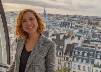 Influenciadora brasileira morre em Paris após ser atropelada