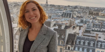 Influenciadora brasileira morre em Paris após ser atropelada