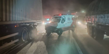 Em Pouso Alegre acidente com Ambulância mata passageiro na Fernão Dias