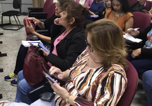 Câmara da Melhor Idade promove inclusão digital para pessoas acima de 60 anos