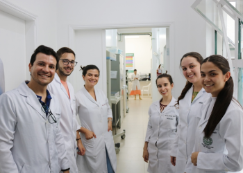 Equipe de Cuidados Paliativos realiza bate-papos em vários setores do HCSL