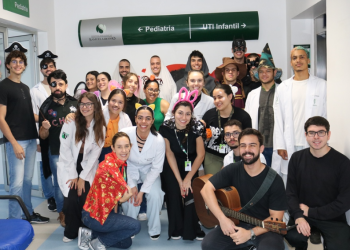 Acadêmicos de Medicina de Pouso Alegre realizam atividades de Halloween na Pediatria do CHSL