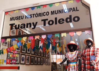 Em Pouso Alegre Museu Tuany Toledo lança 6ª edição do álbum de figurinhas