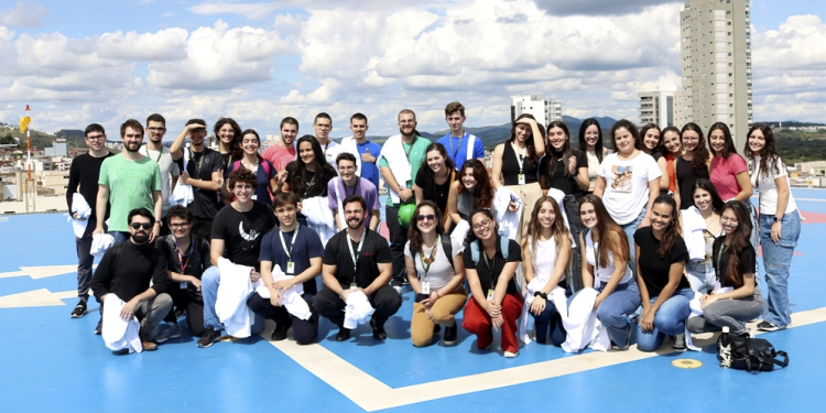 Acadêmicos do 1º ano de Medicina da Univás visitam Hospital Oncológico Samuel Libânio