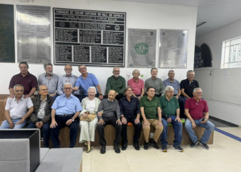 Primeira turma de Medicina comemora 55 anos durante visita na Univás