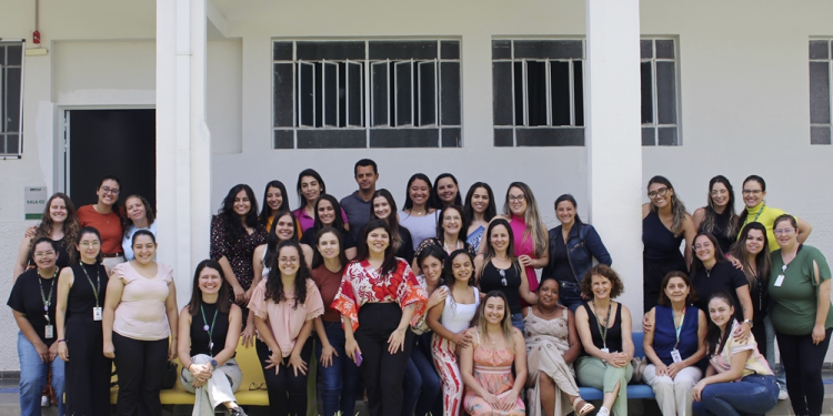 Formandos de Enfermagem participam de Aula da Saudade na Univás