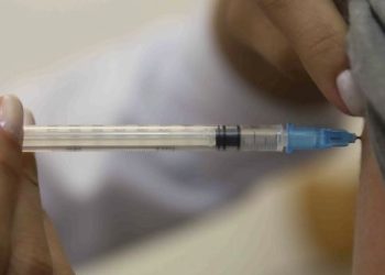 Governo de Minas intensifica vacinação contra a coqueluche em todo o estado